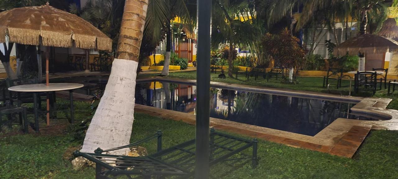Beautiful Place Pool At 10 Minutes From The Beach